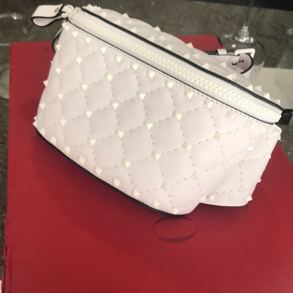 fanny pack valentino